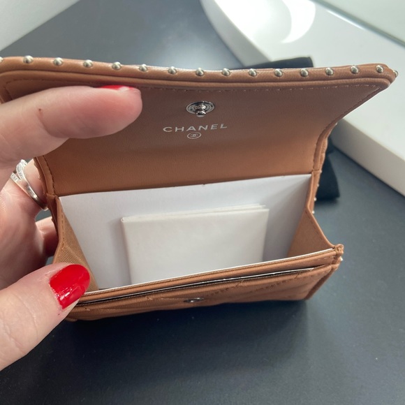 Tan Studded Chanel O-card wallet - Picture 4 of 7